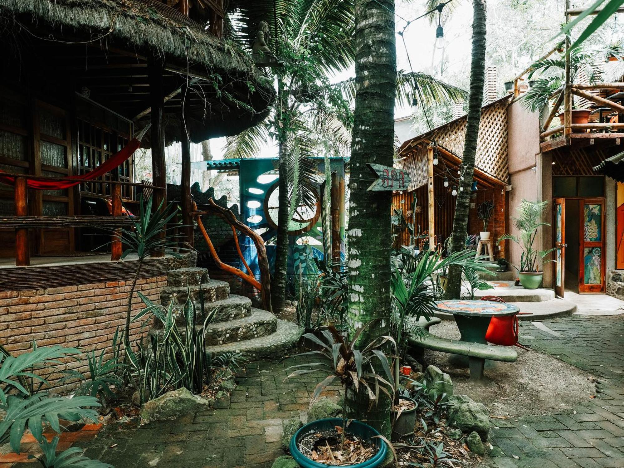 Balsa Surf Camp Hotel Montanita Exterior photo